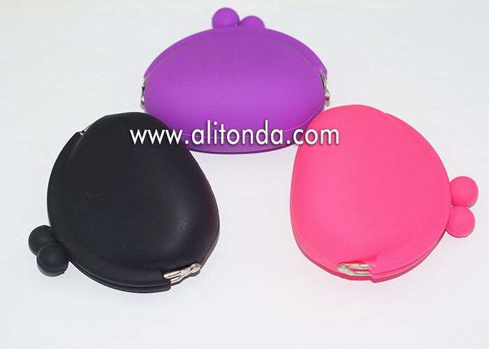 Buy cheap Custom funny silicone rubber makeup cosmetic bag with buttons product