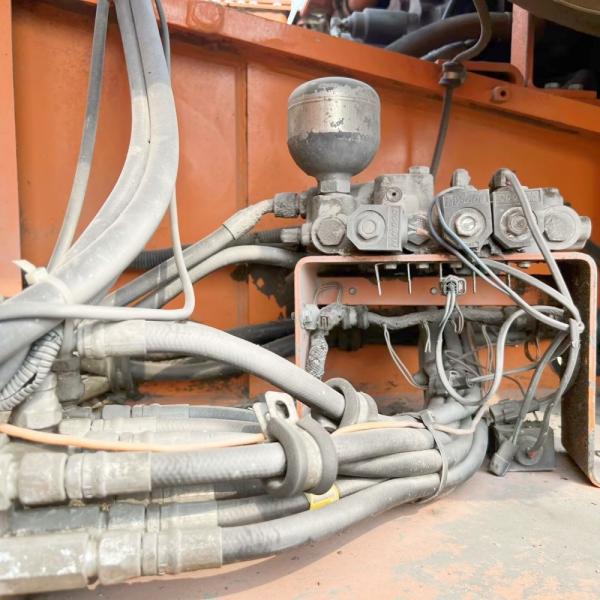 Practical Earthmoving Machinery Used Excavator Doosan Dx420 Excavator 42 Tons Heavy Equipment