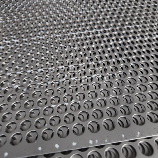 Custom Galvanized Perforated Sheet Plate For Dust Wind Protection
