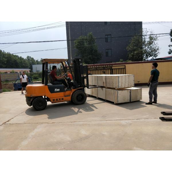 Triangular Shaped Wire Wrapped Screen ,Water Well Screen Pipe Export To Africa