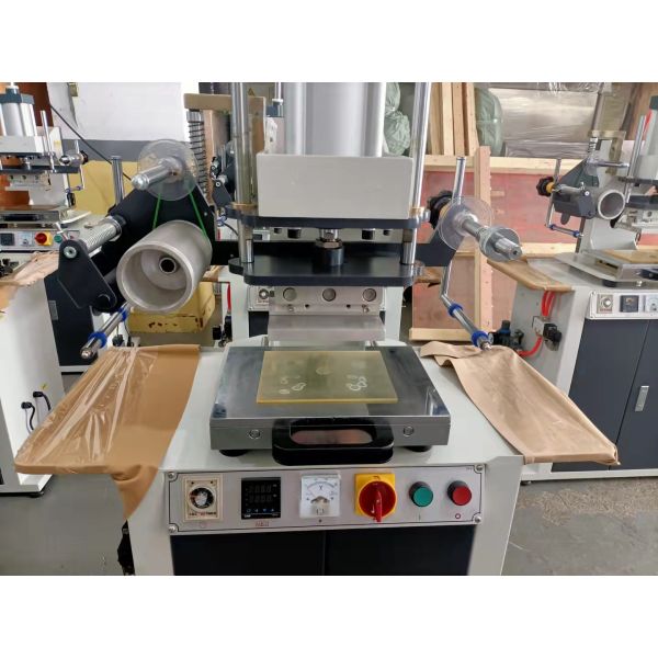 0.6KW Pneumatic Transfer Ironing Printer Heat Press Machine for Leather Embossing and Printing