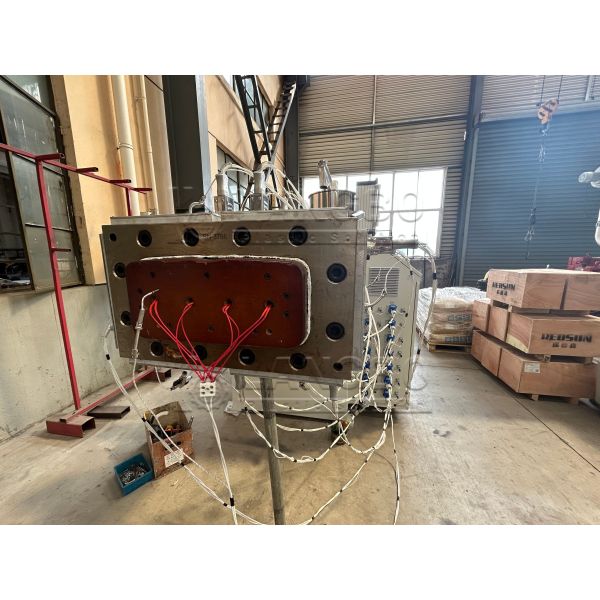 PP PE Wood Plastic Composite WPC Decking Wall Cladding Panel Profile Extrusion Machine/PVC Window and Door Profile Door Panel Extruder Machine