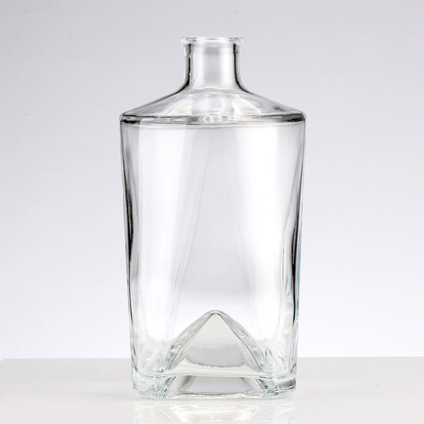 Clients' Specific Requirements 500ml Round Glass Wine Bottle with Square Bottom