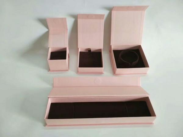 Quality Natural Color Jewelry Paper Boxes Flip Top Bangle Storage With Magnetic Catch for sale