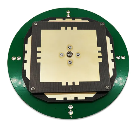 High Precision GNSS RTK Antenna for Farm Machinery