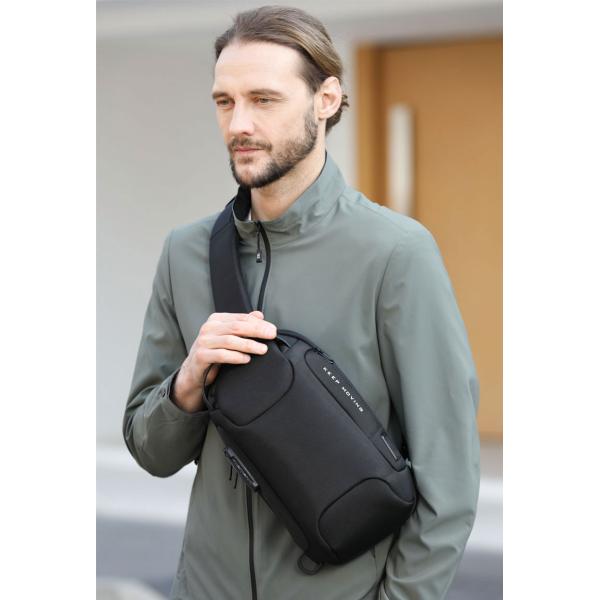 Wholesale new custom logo waterproof large capacity Single Shoulder Messenger Bag USB charging men chest bag