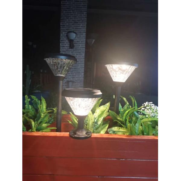 Good Price Outdoor Landscape Waterproof LED Solar Powered Light for Lawn, Pathway, Garden