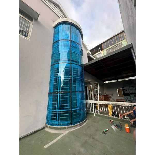 Blue Polycarbonate Solid Sheet Smooth Surface 100% Virgin Polycarbonate Resin Customizable Thickness UV Protection Included