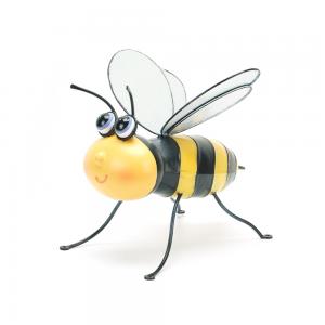 China Outdoor Metal Yard Ornaments Textured Lifelike Bee Metal Decor With Glass Wings on sale