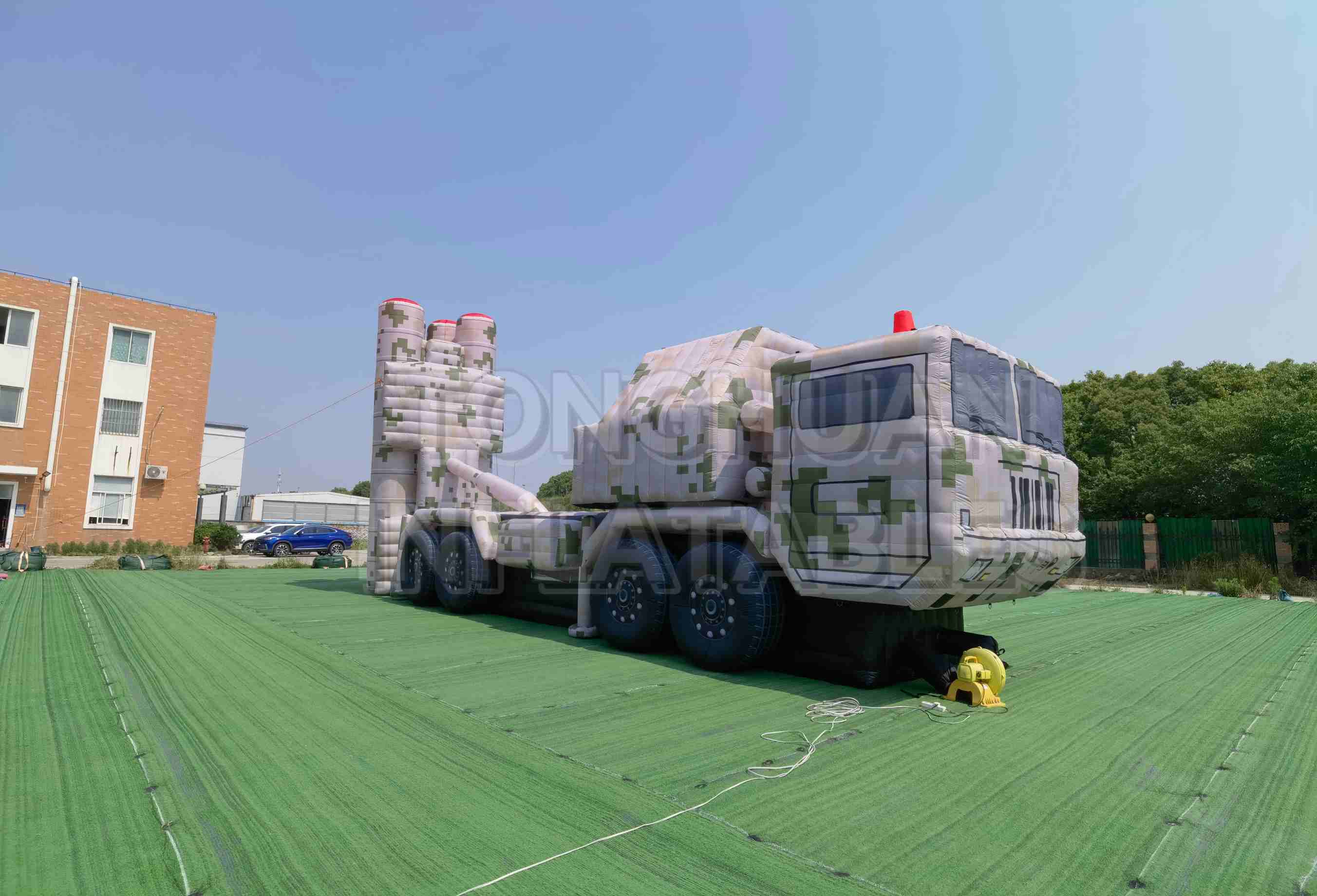Custom Inflatable Launcher Vehicle Decoy with Vertical Canister Structures and Camouflage Truck Body for Training Displays and Outdoor Simulation