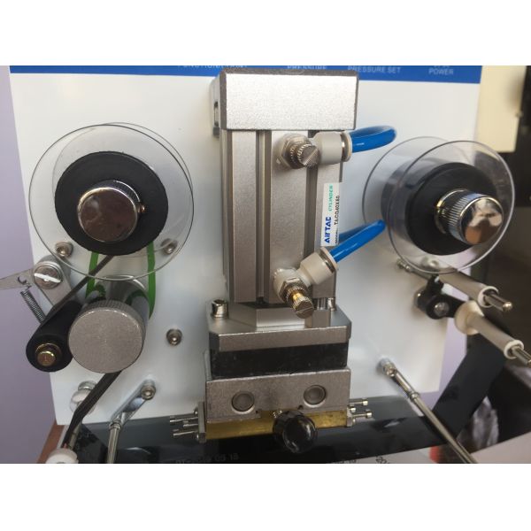 YT-266 Rubber Shoes Code Hot Embossing Stamping Machine For Shoe Blue/Red/White Shoes Print Size In Shoe