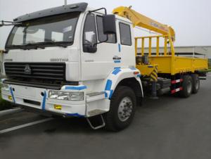 Buy cheap factory direct sale SINO TRUK HOWO 10tons truck with crane, high quality best price HOWO 10tons teelscopic crane truck product