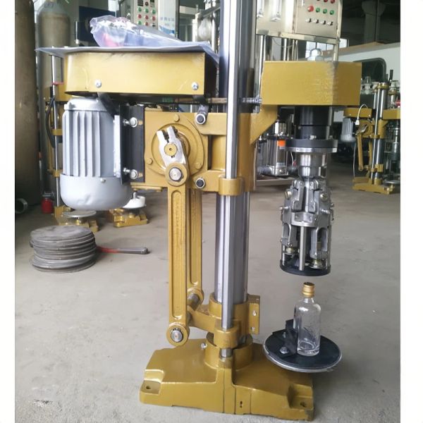 0.37kw Semi Automatic Capping Machine 1200b/h Wine Bottle Screw Cap Machine Customized