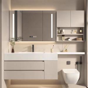 China Cream Butter Style Mirrored Bathroom Vanity Cabinet With Seamless Splicing Basin on sale