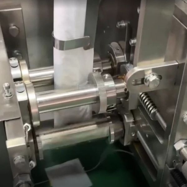 1.8kw Tea Packing Machine High Speed High Precision Tea Pouch Packing Machine