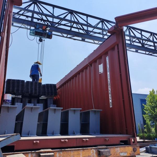 Multi-Story Prefabricated Steel Structure Office Building Commercial Office Construction