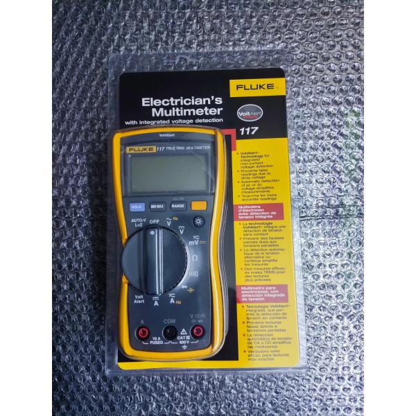 Fluke 117/117C True-RMS Digital Multimeter With VoltAlert , AutoV/LoZ , 6000-Count Backlit Display, CAT III 600V For Electricians