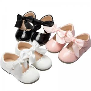 China 2023 New Stylish Leather Bow Cute Sweet Flat Dancing Princess Baby Girl Shoes on sale