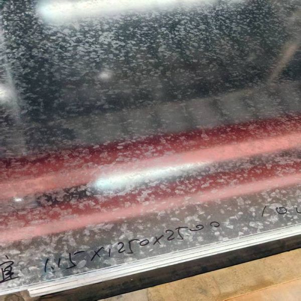 Large Spangle Galvanized Steel Sheet Zinc 40~275g GI Plate for Roofing & Construction
