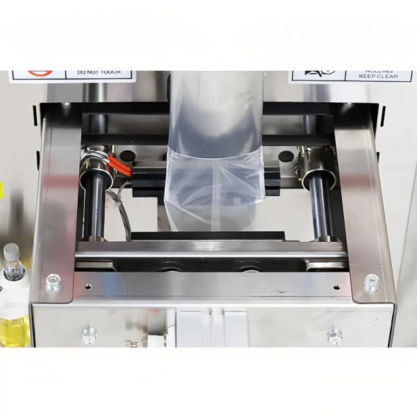 Flat Screw Automatic Powder Packing Machine 32cm Film Width Powder Packaging Equipment