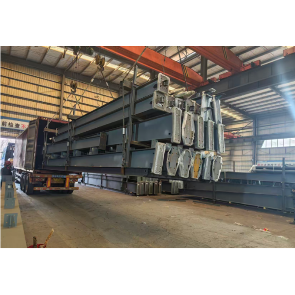 Prefabricated Steel Structure Warehouse Building / Shed