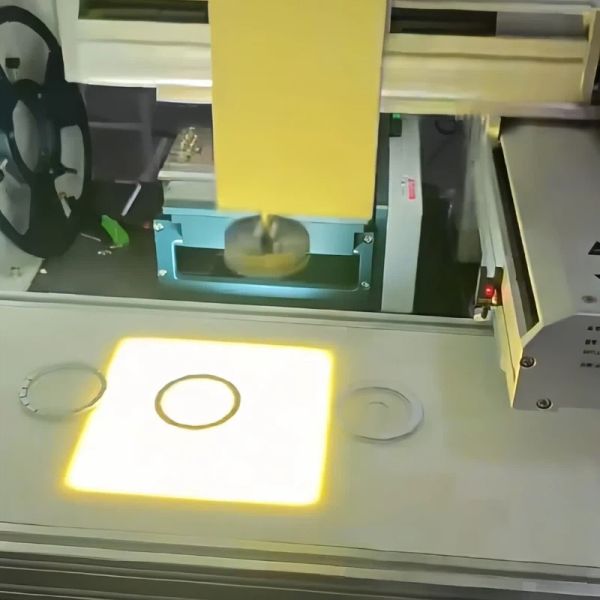 Visual Positioning Automatic Labeling Machine 220V 50Hz Adhesive Sticker Labeling Machine