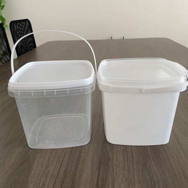 Keep Your Tools Neatly Stored with This Square Clear Plastic Pail and Sealed Lid