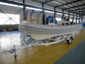 China Professional Galvanized Steel Boat Trailer 550cm Durable Single Axle Boat Trailer on sale