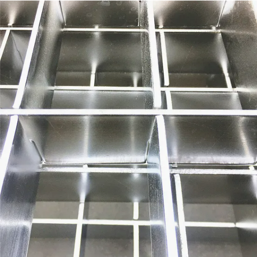 Rust-Proof Galvanized Serrated Steel Grating for High Strength and Non-Slip Applications