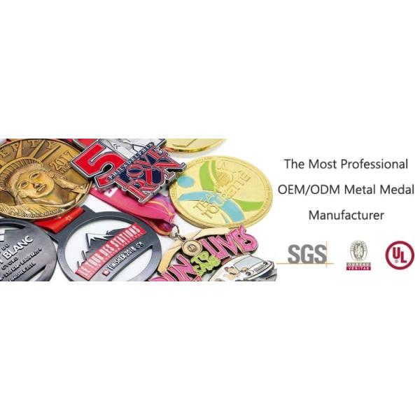 No Fade non allergy Embossed Custom Award Medals Steel Die Casting