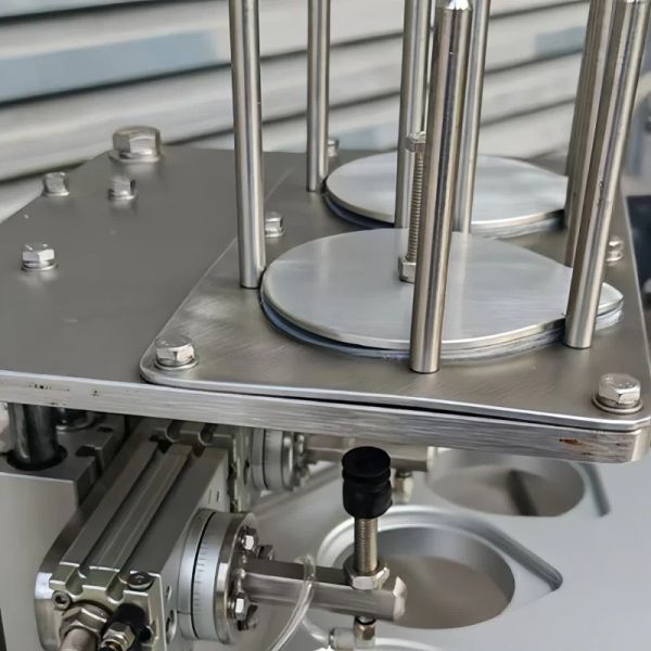Paste Liquid Fill Seal Packing Machine Dual Head Sauce Filling Machine 1.8kw