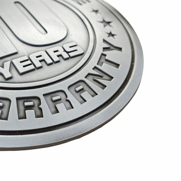 Custom Round 3D Embossed Silver Zinc Alloy Metal Nameplate