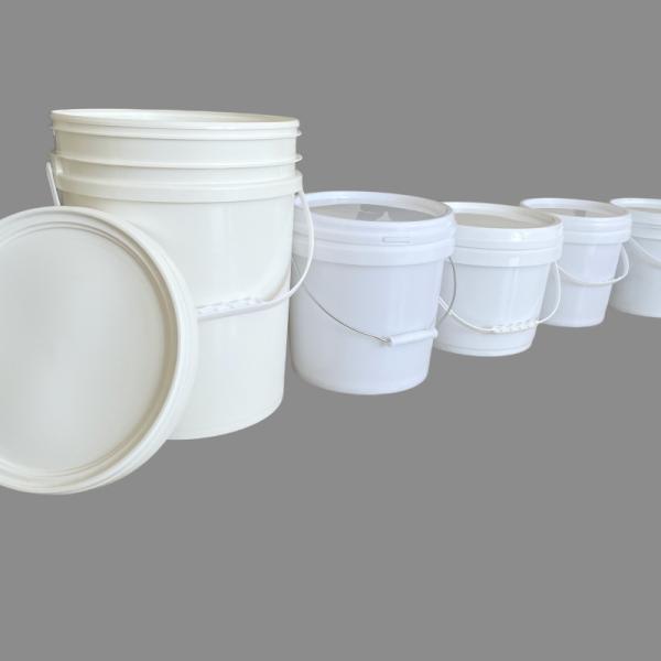 8L Plastic Bucket Durable White Barrel with White Accessories Lid and Handle