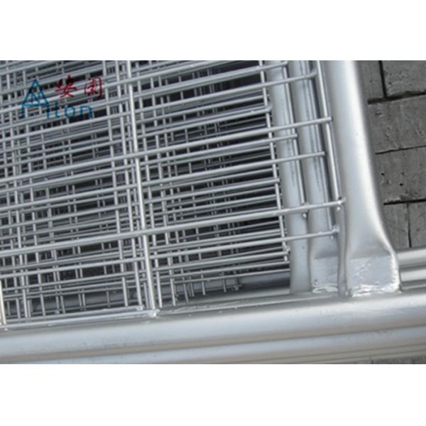 Steel Temporary Fencing 2.4x2.1 Meter With Concrete Filled Plastic Feet