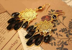 China Fashion women black acrylic with gold plated drop & dangle earring on sale