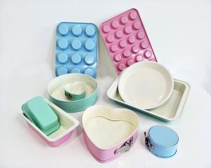 China Light Green Blue Pink Turquoise Non-stick Ceramic Coating Bakeware Set loaf muffin pan in Colorful Ceramic Coating on sale