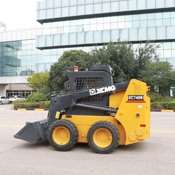 XC740K Skid Steer Loader