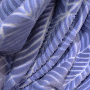 China Sustainable Flannel Polyester Warm Blanket Set Joyous Minky Fur Blanket on sale
