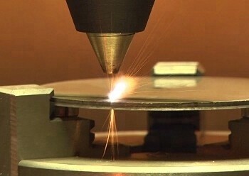 Automatic Metal CNC Fiber Laser Cutting Machine, Water Cooling PCD/PCBN Cutter