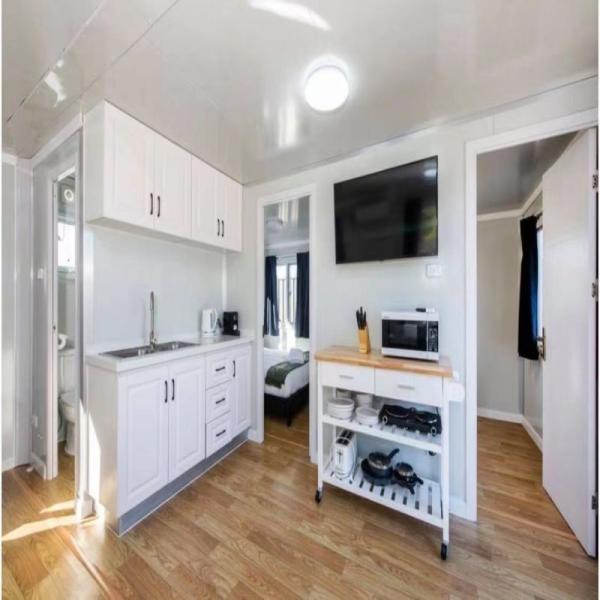 Expandable Push Out House with Online Technical Support and Modern Design Lovers