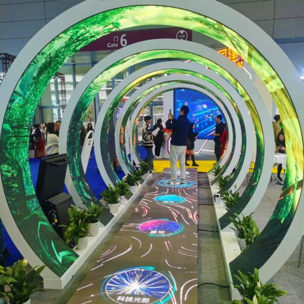 Immersive Flexible Curved LED Videos Walls Display 3D Interactive Tunnel LED Screen