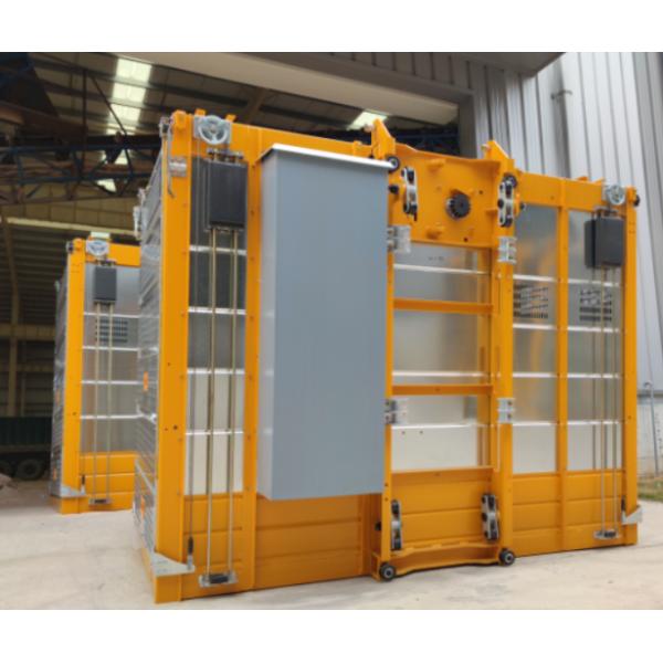 SC200/200BZ Construction Material Hoist Of 3 Doors Cage & FC Control Motors
