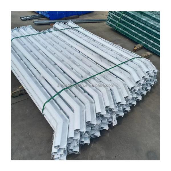 Metal Frame 4mm Wire Mesh 3D Panel Fence Decorative for Airport Perimeter Security