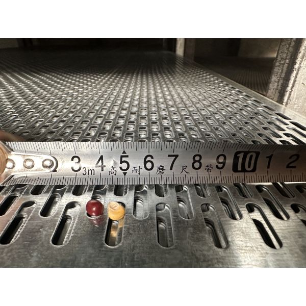 Perforated Galvanized Steel Grate Panels 3mm Thick High Load Bearing Capacity