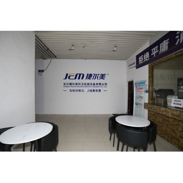 Cleaning Vehicle Water Discharge Valve Highly Precise Plug In Valve Assembly