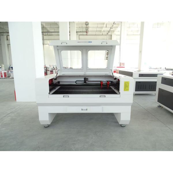 Four Heads 130W 150W CO2 Laser Cutting And Engraving Machine For Acrylic MDF Glass