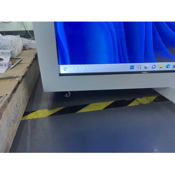 Custom 400cd/M2 Transparent Lcd Screen 55 65" 75" 86 Inch
