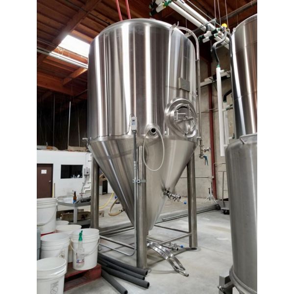 300 Gallon Stainless Steel Fermenter Wine Jacket Storage For Brewing Equipment
