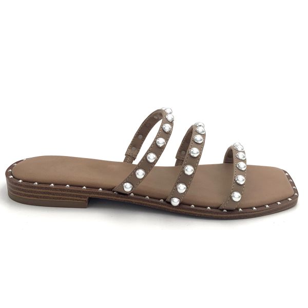 Comfortable Stylish Womens Flat Sandals With Leather Upper Material