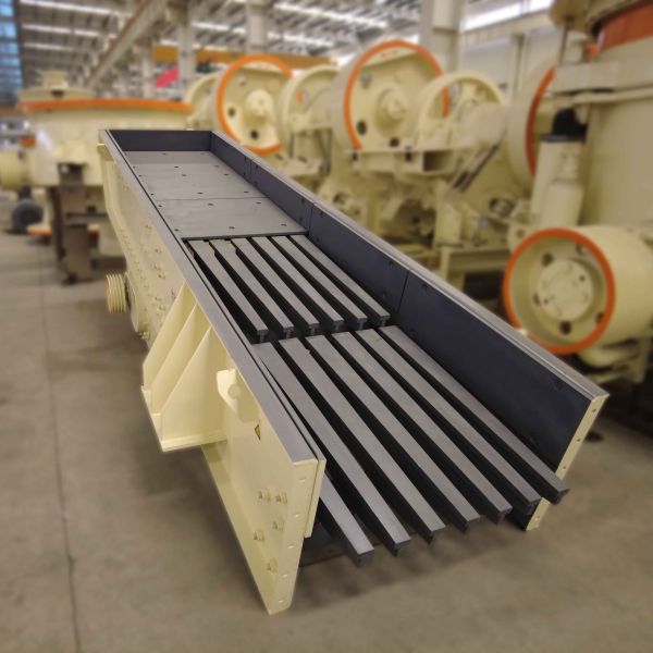 220-560t/h Cobblestone Crusher Vibration Feeder Machine For Granite Pebble